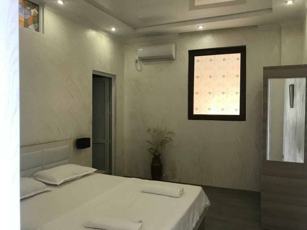 Hotel Chaika Kobuleti Luaran gambar