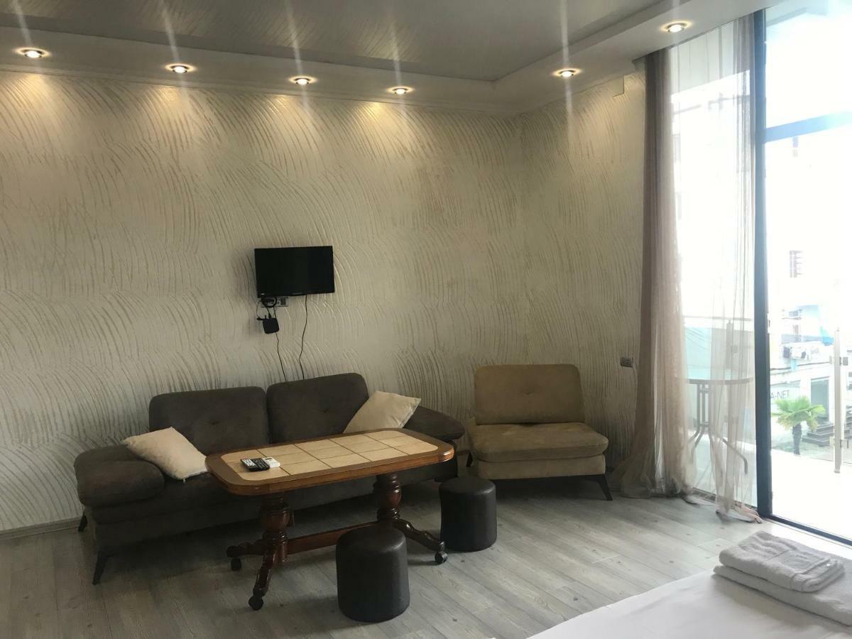 Hotel Chaika Kobuleti Luaran gambar